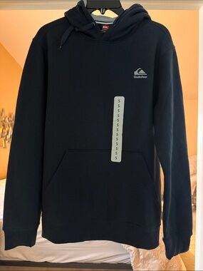 NWT Quiksilver Men's Navy Blue Graphic Pullover Hoodie Size Small